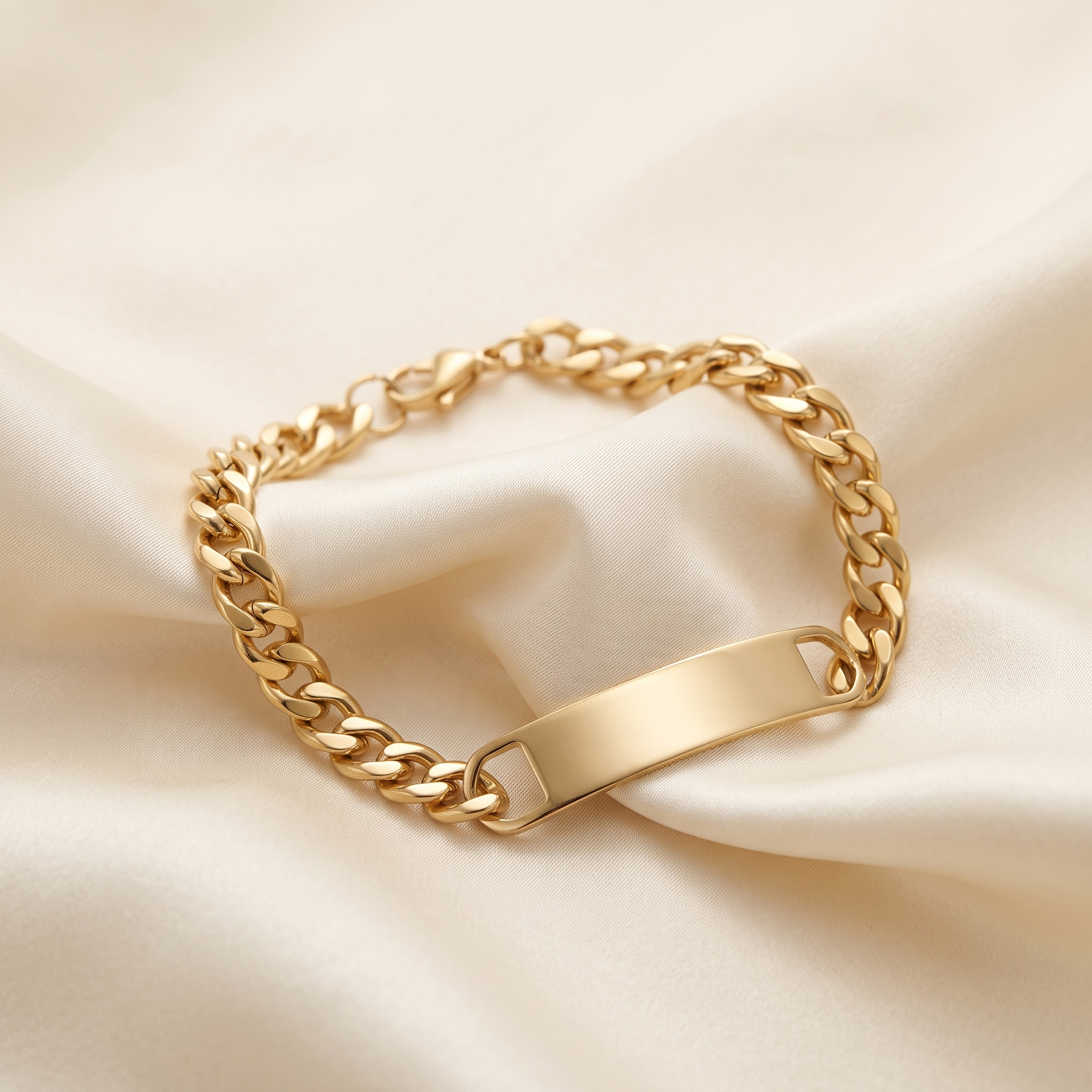 PORTOFINO — Signature Chain Bracelet – editorial hero